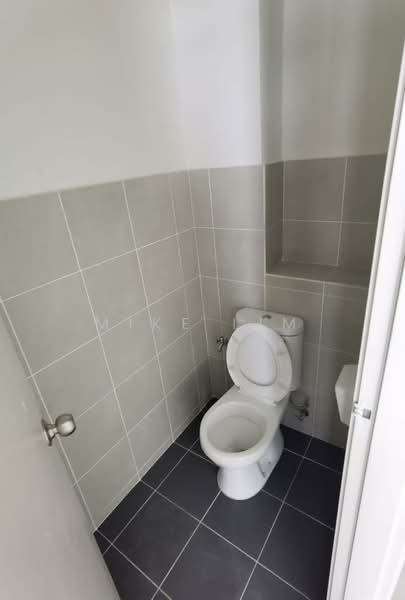 Shop / Office for Rent in Nilai (Negeri Sembilan) - Mike Lim - Bathroom - PropertyGuru.com.my