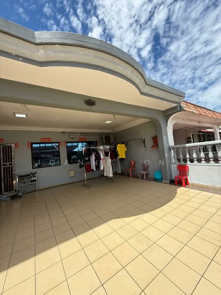 1-storey Terraced House for Sale in Taman Johor Jaya (Johor Bahru) - JOANNE YONG - Exterior - PropertyGuru.com.my