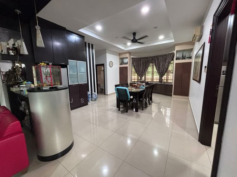 Bungalow for Sale in Taman Gembira (Klang) - Jsern Ang - Living Room - PropertyGuru.com.my