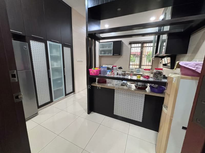 Bungalow for Sale in Taman Gembira (Klang) - Jsern Ang - Kitchen - PropertyGuru.com.my