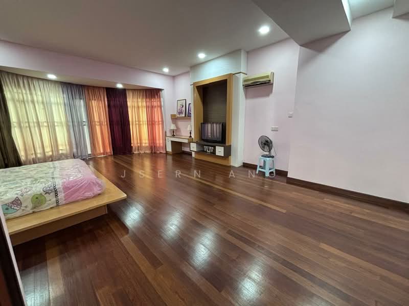 Bungalow for Sale in Taman Gembira (Klang) - Jsern Ang - Bedroom - PropertyGuru.com.my