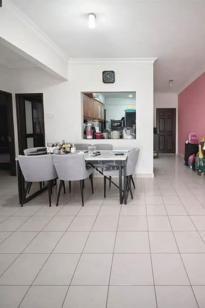 Kondominium untuk Disewa di Sri Putramas - Crystal Lum - Dining Room - PropertyGuru.com.my