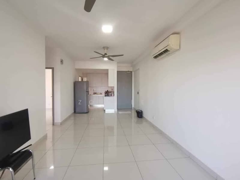 Service Residence for Sale at Residences @ 1 Tebrau - Zoey Lee - Living Room - PropertyGuru.com.my