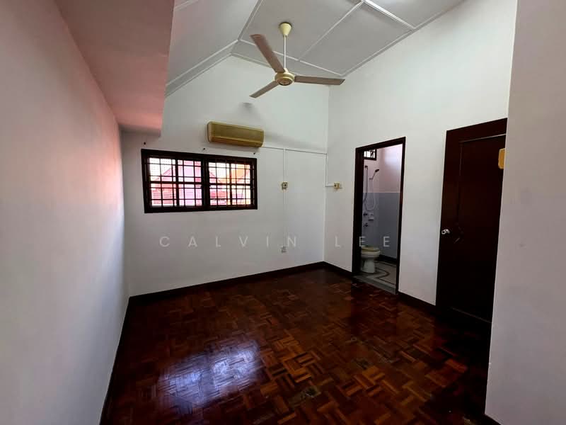 1.5-storey Terraced House for Sale in Taman Pelangi Indah (Ulu Tiram) - Calvin Lee - PropertyGuru.com.my