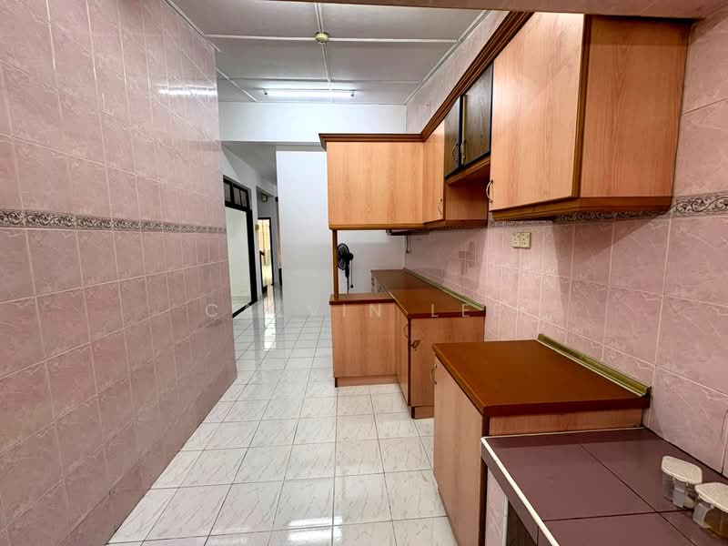 1.5-storey Terraced House for Sale in Taman Pelangi Indah (Ulu Tiram) - Calvin Lee - PropertyGuru.com.my