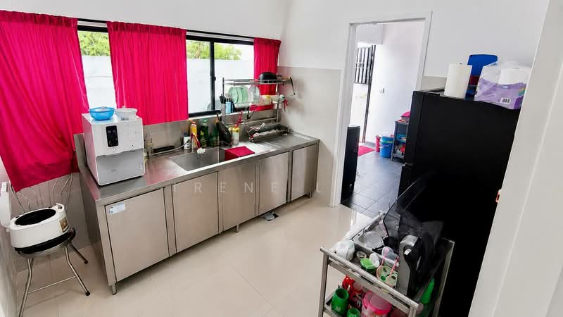 Cluster House for Sale in Kota Masai (Pasir Gudang) - Irene Lim - Kitchen - PropertyGuru.com.my