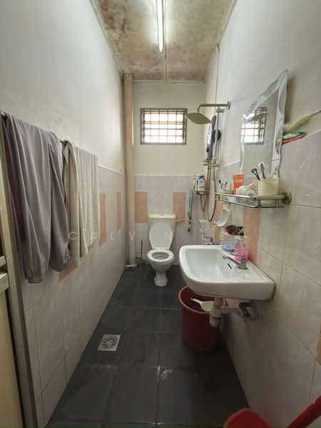 Rumah Teres 2 Tingkat untuk Dijual di Bandar Putra (Kulai) - Calvin Lee - PropertyGuru.com.my