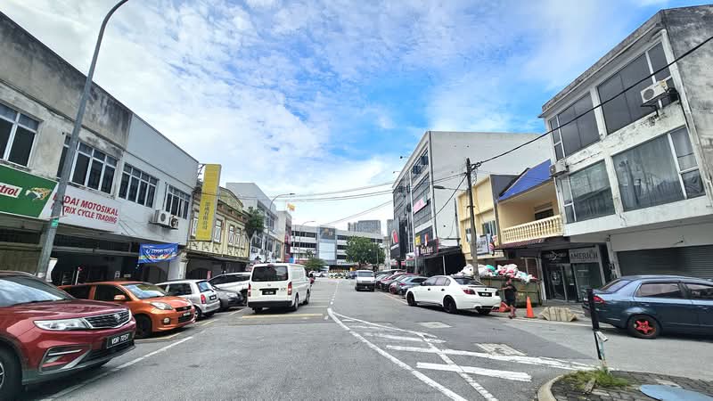 Shop / Office for Sale in Balakong (Cheras) - Max Pek - PropertyGuru.com.my