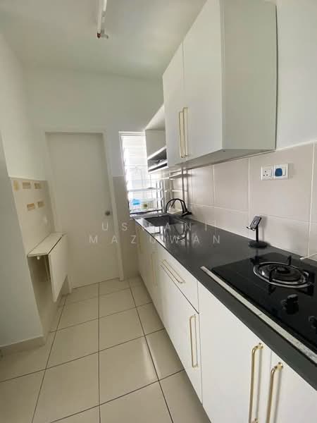 Apartment for Sale at Karisma @ Eco Majestic - Uswani Mazuwan - Kitchen - PropertyGuru.com.my