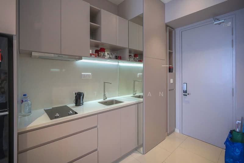 Servis Apartment untuk Disewa di Hill10 Residence @ i-City - Vitas Tan - Kitchen - PropertyGuru.com.my