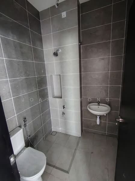 Rumah Teres 2 Tingkat untuk Dijual di Taman Pelangi Indah (Ulu Tiram) - JOANNE YONG - Bathroom - PropertyGuru.com.my