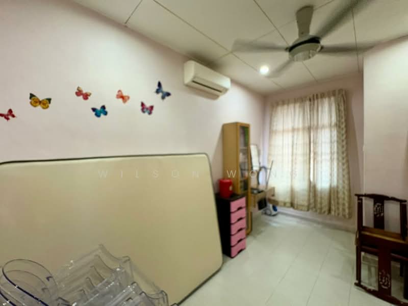 2-storey Terraced House for Sale in Kampung Segambut Tengah (Segambut) - Wilson Wong - Bedroom - PropertyGuru.com.my