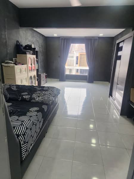 2-storey Terraced House for Sale in Ulu Tiram (Johor) - Jun Weng Tan - PropertyGuru.com.my