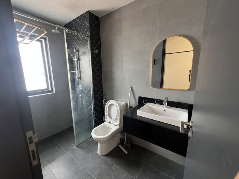 Servis Apartment untuk Disewa di Sunway Velocity TWO - Keith Foo - Bathroom - PropertyGuru.com.my