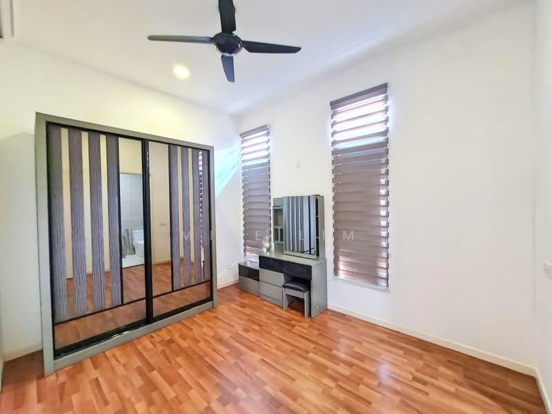 Rumah Kluster untuk Dijual di Eco Majestic (Semenyih) - Mike Lim - Bedroom - PropertyGuru.com.my