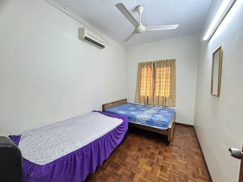 2-storey Terraced House for Sale in Taman Silibin (Ipoh) - Kelvin Chong - Bedroom - PropertyGuru.com.my
