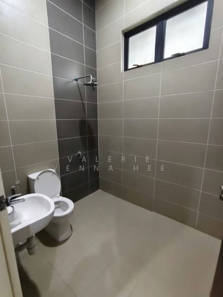Rumah Berkembar untuk Disewa di Bandar Kinrara Seksyen 8 (Bandar Kinrara) - Valerie Venna Hee - PropertyGuru.com.my