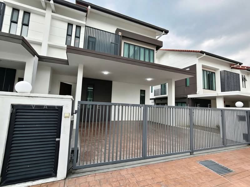 Rumah Berkembar untuk Disewa di Bandar Kinrara Seksyen 8 (Bandar Kinrara) - Valerie Venna Hee - PropertyGuru.com.my