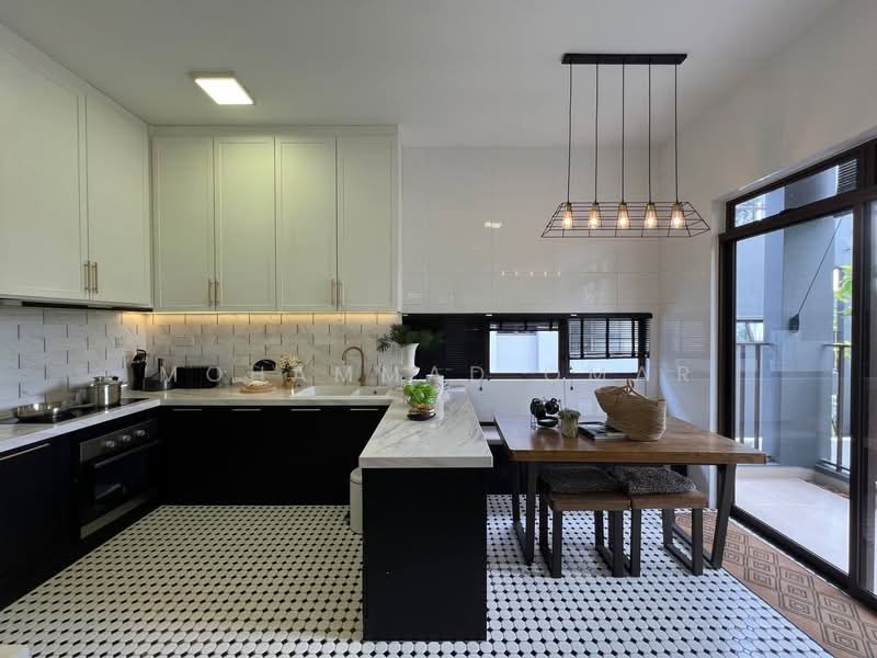 3-storey Terraced House for Sale in Cyberjaya (Selangor) - Mohammad Omar - Kitchen - PropertyGuru.com.my