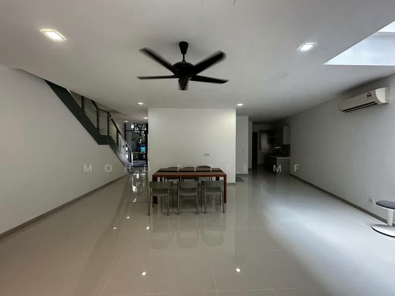 Zero-Lot Bungalow for Sale in Cyberjaya (Selangor) - Mohd Fitri MF - Dining Room - PropertyGuru.com.my
