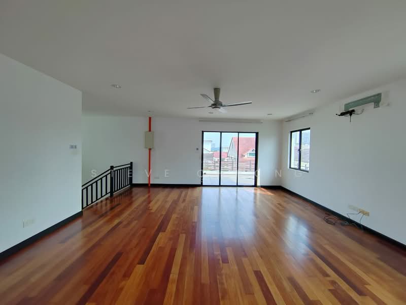 Bungalow for Rent in Subang Jaya (Selangor) - Steve Cheong - Living Room - PropertyGuru.com.my