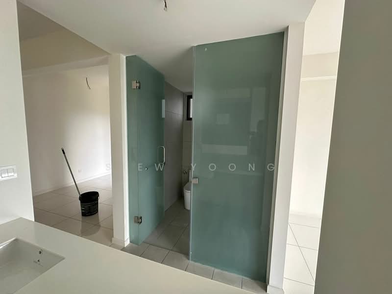 Service Residence for Sale at Emerald 9 - Siew Yoong - Bathroom - PropertyGuru.com.my