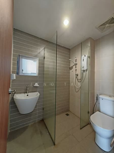 Pangsapuri untuk Disewa di Kozi Square - Jeno Tan - Bathroom - PropertyGuru.com.my