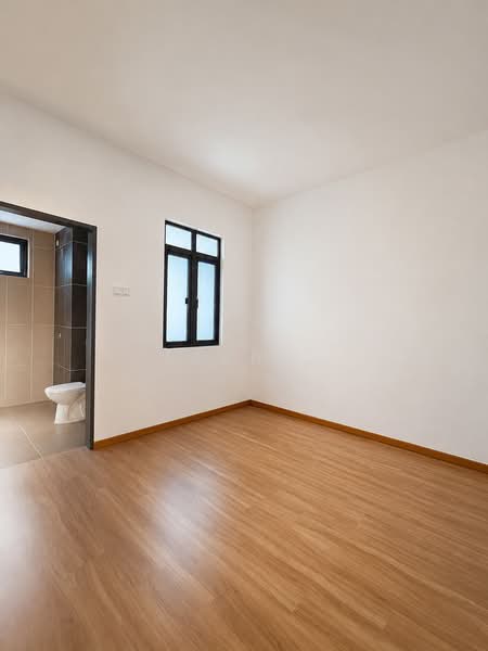 Terraced House for Sale in Taman Selayang Permata (Batu Caves) - Ivan . - Bathroom - PropertyGuru.com.my