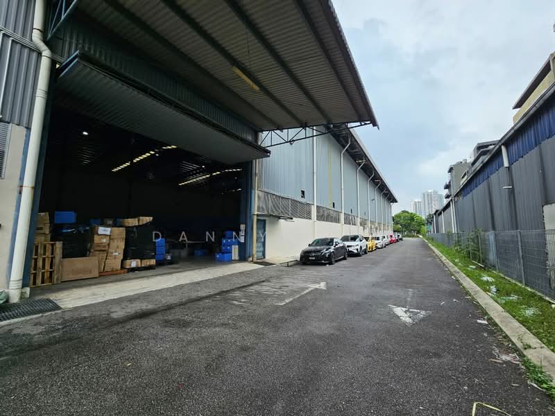 Detached Factory for Rent in Taman Sains Selangor (Kota Damansara) - Danny Liew - Exterior - PropertyGuru.com.my