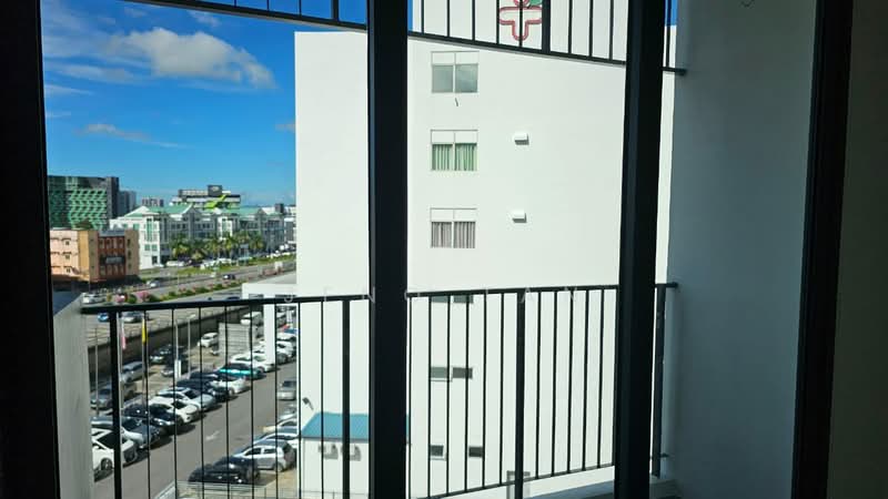 Pangsapuri untuk Dijual di Kenny Hill Residences - Jeno Tan - Balcony - PropertyGuru.com.my