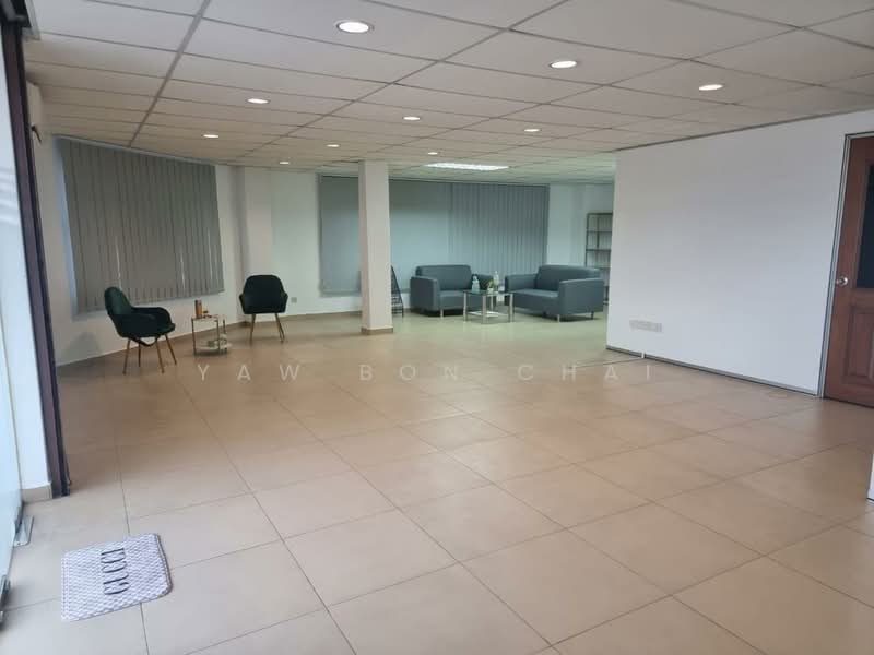 Shop for Rent in Seri Kembangan (Selangor) - Yaw Bon Chai - Interior - PropertyGuru.com.my