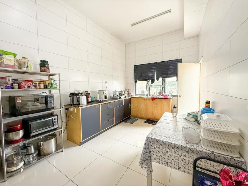 Rumah Teres 3 Tingkat untuk Dijual di Mutiara Heights (Kajang) - Ilman Nahri - Kitchen - PropertyGuru.com.my