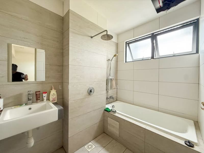 Rumah Teres 3 Tingkat untuk Dijual di Mutiara Heights (Kajang) - Ilman Nahri - Bathroom - PropertyGuru.com.my