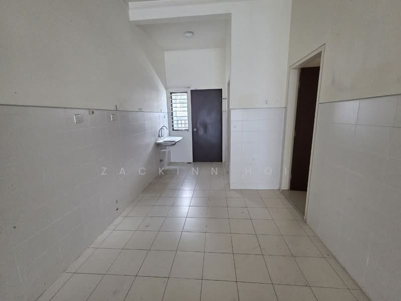 Rumah Teres 2 Tingkat untuk Disewa di Bandar Bukit Raja (Klang) - Zackinn Hoi - Kitchen - PropertyGuru.com.my