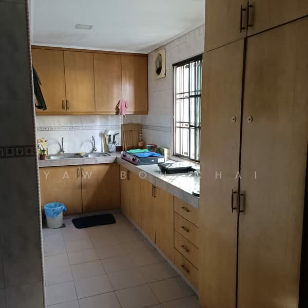 2-storey Terraced House for Sale in Taman Bukit Serdang (Seri Kembangan) - Yaw Bon Chai - Kitchen - PropertyGuru.com.my