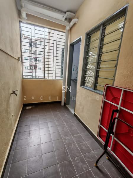 Apartment for Rent at Akasia - Zackinn Hoi - Balcony - PropertyGuru.com.my