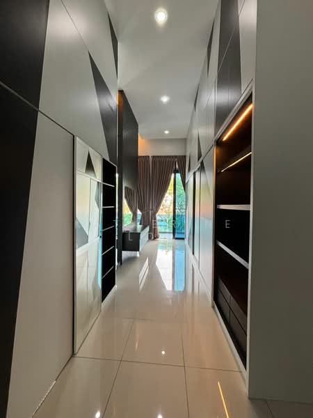 Link Bungalow for Sale in Taman Setia Indah (Tebrau) - Katherine Low - Corridor - PropertyGuru.com.my