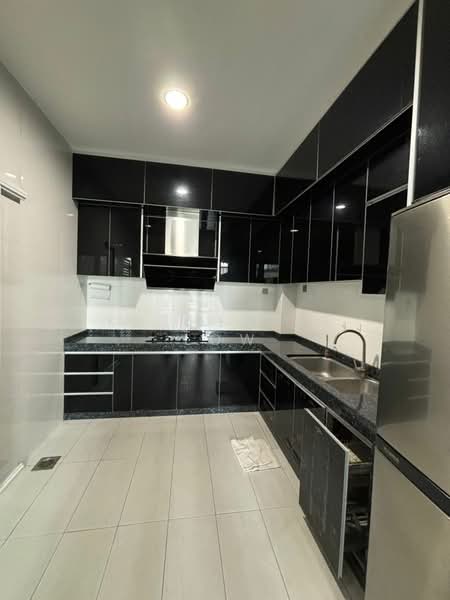 Link Bungalow for Sale in Taman Setia Indah (Tebrau) - Katherine Low - Kitchen - PropertyGuru.com.my