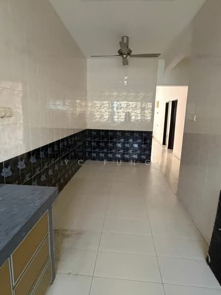 1-storey Terraced House for Sale in Taman Skudai Baru (Skudai) - YC Fung - Kitchen - PropertyGuru.com.my