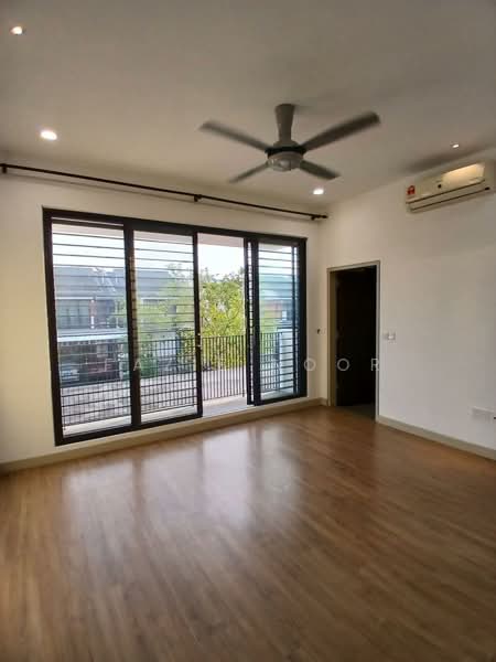 2-storey Terraced House for Sale in Shah Alam (Selangor) - Fazie Noor - Living Room - PropertyGuru.com.my