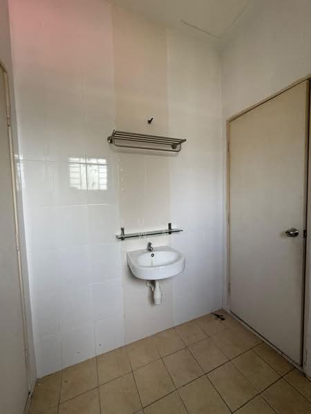 Rumah Teres 2.5 Tingkat untuk Dijual di Saujana Utama (Selangor) - Fauran Nawawi - PropertyGuru.com.my