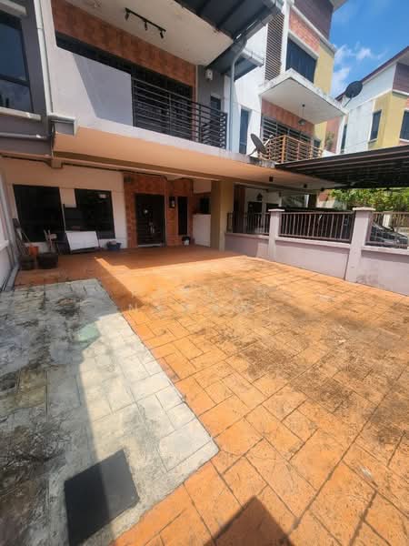 Rumah Teres 2.5 Tingkat untuk Dijual di Saujana Utama (Selangor) - Fauran Nawawi - PropertyGuru.com.my