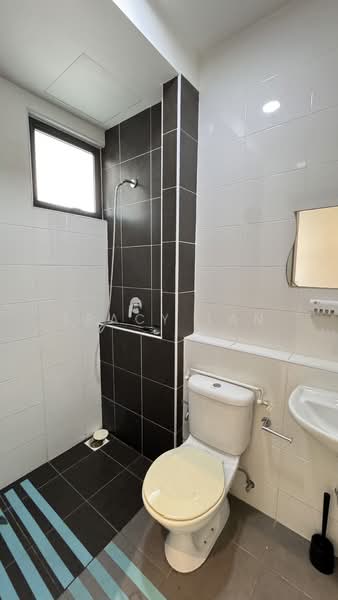 Rumah Berkembar untuk Dijual di Telok Panglima Garang (Selangor) - Tracy Tan - PropertyGuru.com.my