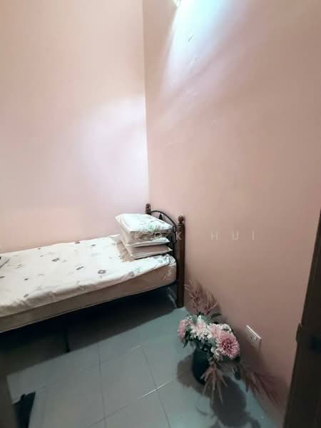 Rumah Teres 2 Tingkat untuk Dijual di Taman Laguna (Johor Bahru) - Loh Kok Hui - Bedroom - PropertyGuru.com.my