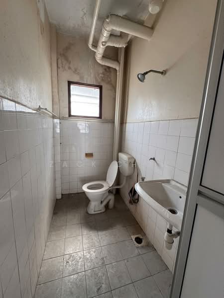 Rumah Flat untuk Dijual di Ria 1 - Zack Chow - Bathroom - PropertyGuru.com.my