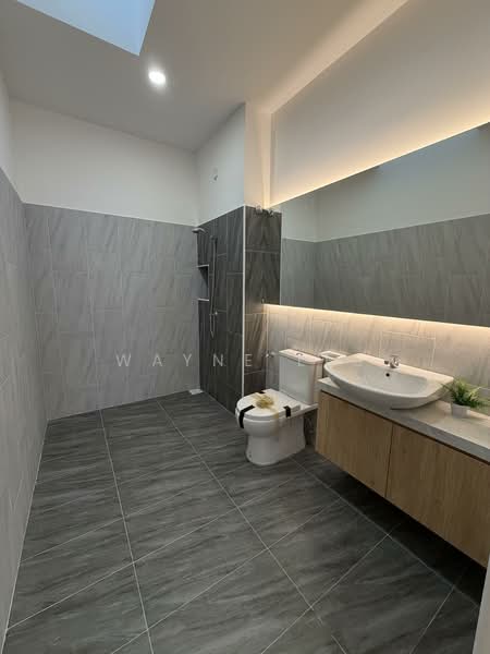 Rumah Teres 2 Tingkat untuk Dijual di Ulu Tiram (Johor) - Wayne Lee - Bathroom - PropertyGuru.com.my