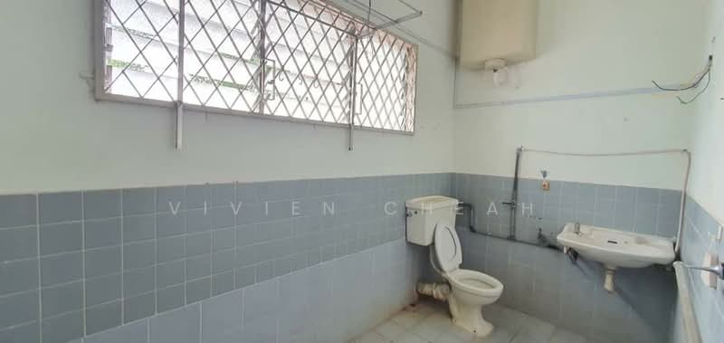 Rumah Berkembar untuk Dijual di Tanjung Bungah (Penang) - Vivien Cheah - Bathroom - PropertyGuru.com.my