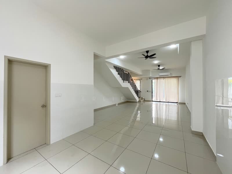 Rumah Teres 2 Tingkat untuk Dijual di Telok Panglima Garang (Selangor) - Charlie Gan - PropertyGuru.com.my