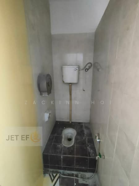 Kedai untuk Disewa di Bandar Botanic (Klang) - Zackinn Hoi - Bathroom - PropertyGuru.com.my