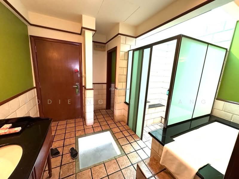 Service Residence for Sale at Lexis Port Dickson - Eddie Ng Fui Siang - Bathroom - PropertyGuru.com.my